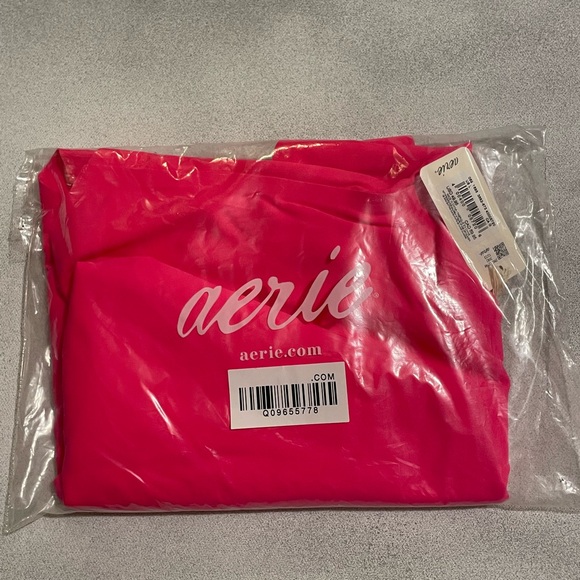 NEW Aerie Smoothiez Hot Pink One-Piece Bodysuit (Multiple Sizes, $49.95) - Picture 8 of 10